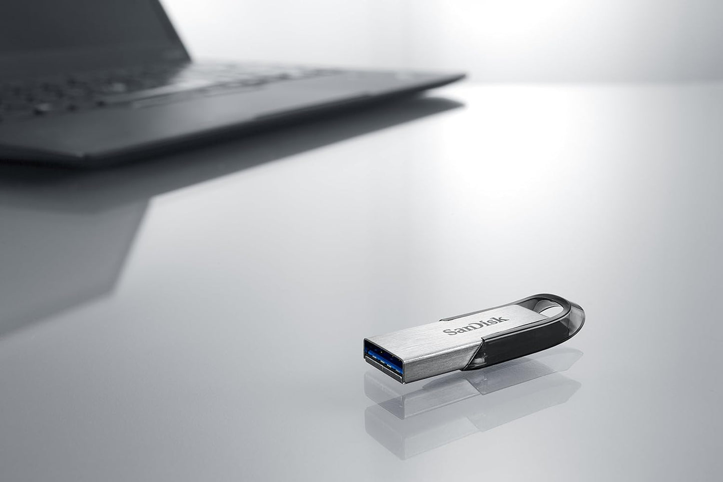 SanDisk 512GB (high capacity) Ultra Flair USB 3.0 Flash Drive USB stick, Memory stick with transfer speeds up to 150 MB/s, Password protection, Durable, Sleek Metal Casing Silver/Black - Free Shipping Worldwide